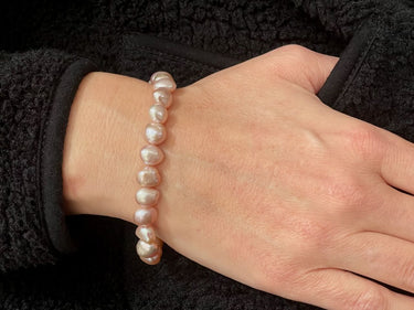 Perlarmband aus barocken Perlen in Rosa - Armband Amalia – handgefertigt aus echten Süßwasserperlen – Ella and Me