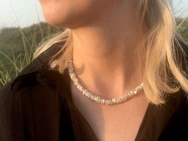 Wunderschöne Perlenkette aus Keshi-Perlen - Perlenkette Valerie – handgefertigt aus echten Keshi-Perlen – Ella and Me
