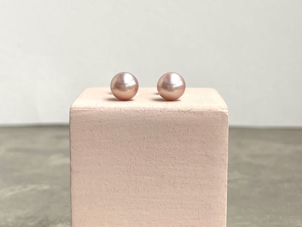 Der kleine Klassiker - Perlohrstecker in zartem Rose - Patricia 6 mm