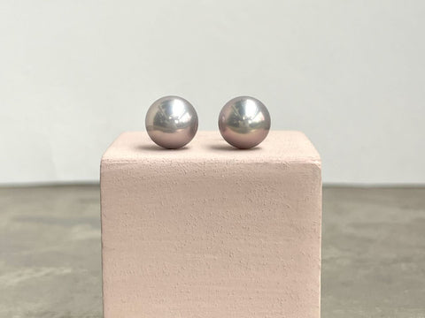 Wunderschöne Ohrstecker aus silbergrauen echten Perlen - Paula 8 mm