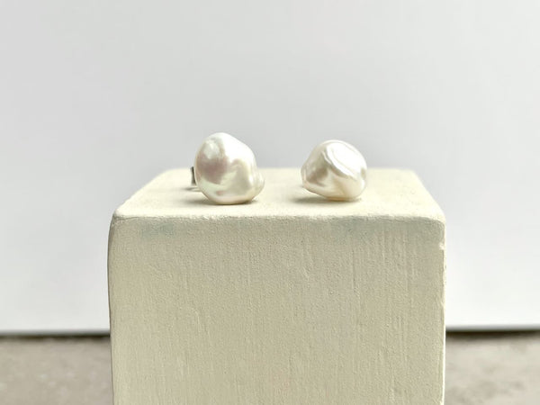 Schmuckset aus Halskette mit Perle und Ohrsteckern - Set Urmi